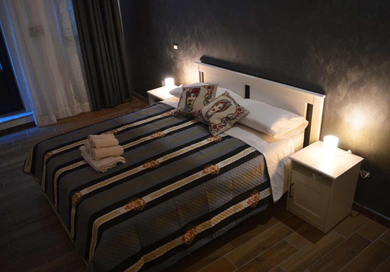 טאורמינה La Jacaranda Rooms מראה חיצוני תמונה