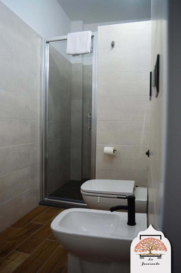 טאורמינה La Jacaranda Rooms מראה חיצוני תמונה