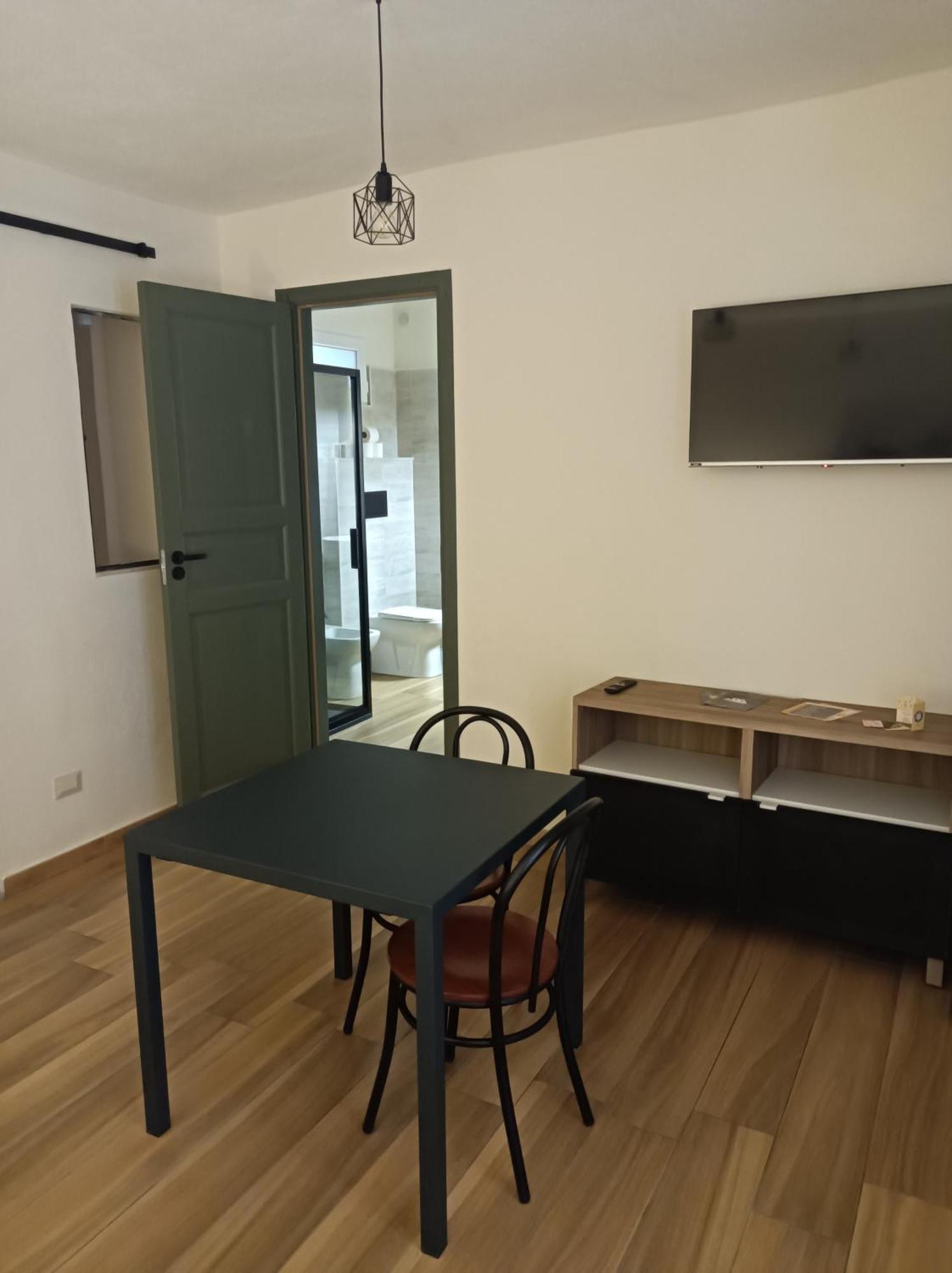טאורמינה La Jacaranda Rooms חדר תמונה
